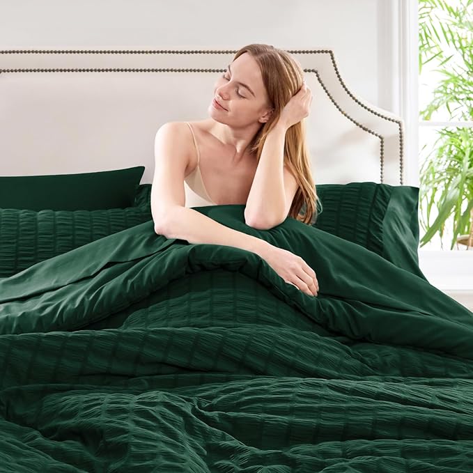 CozyLux King Size Comforter Set Emerald Green Seersucker 7 Pieces Bed in a Bag King Comforter Set with Sheets, Luxury Soft Bedding Set with Down Alternative Comforter, Sheets, Pillowcases & Shams