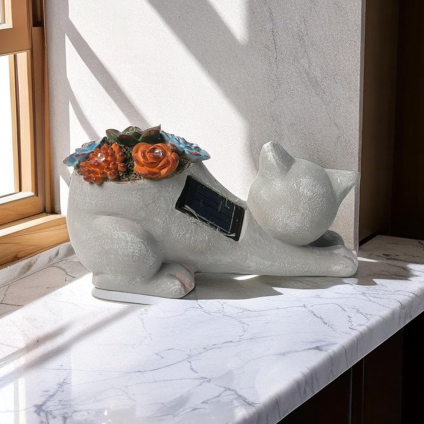 Cat Garden Figurines Outdoor Decor Solar Statue with Succulent and LED Lights for Patio Lawn Yard Art Decoration Housewarming Garden Gift