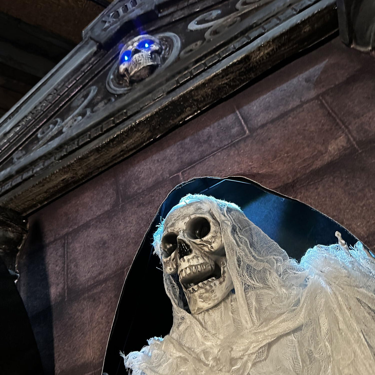 6.7 Ft. Motion (6.7 ft. Mausoleum)