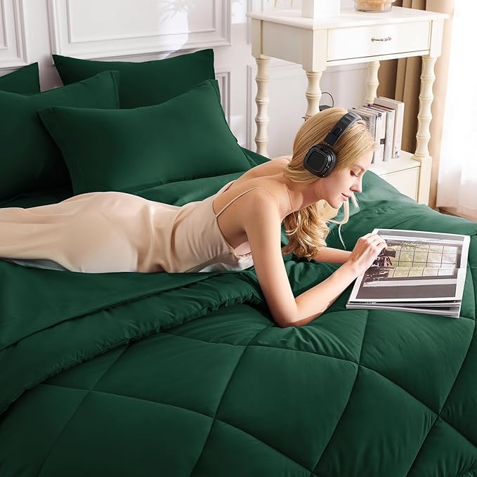 CozyLux King Size Comforter Set Emerald Green - 7 Pieces Bed in a Bag King, Luxury Soft Bed Set for All Seasons, Bedding Set with Down Alternative Comforter, Sheets, Pillowcases & Shams