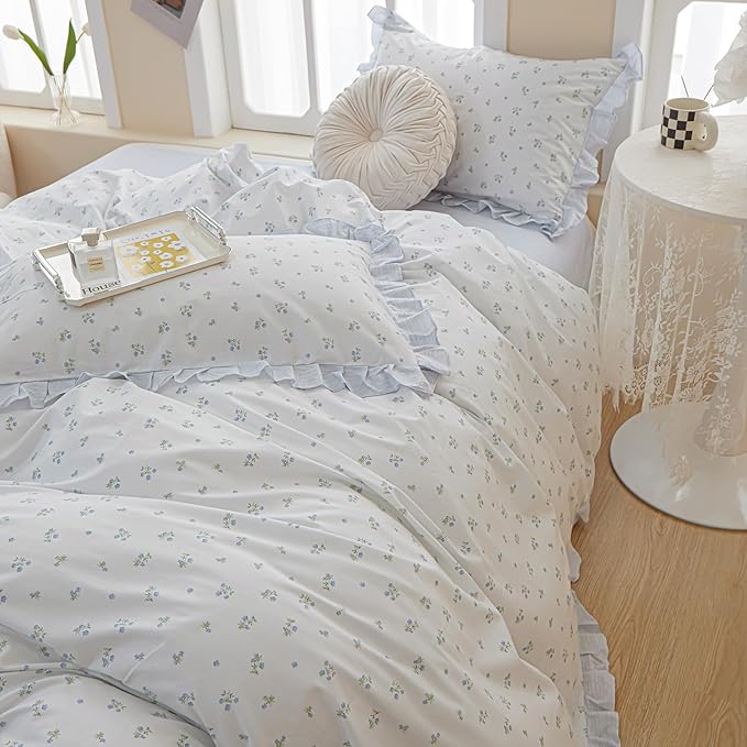LifeTB Blue Floral Comforter Set Twin XL Botanical Ruffle Bedding Comforter Fluffy Soft Aesthetic Coquette Bedding Set Girls Cottagecore Blue Flowers Comforter Set with 2 Pillowcases for All Seasons
