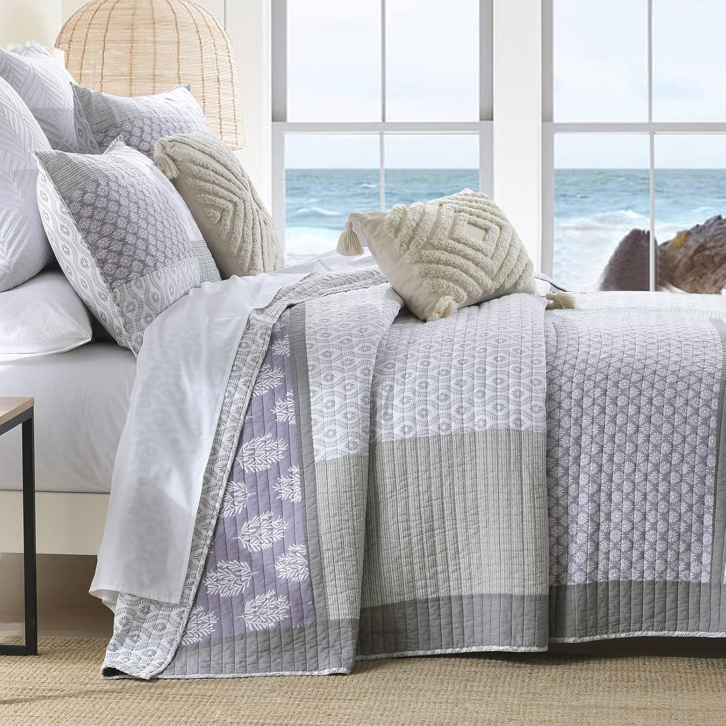 PANGUSHAN Quilt Set King Size, 100% Cotton Bedspread Quilt Bedding Set, Patchwork Reversible Floral Quilt for King Bed, Purple/Grey/White Bed Spread, Lightweight Comforter for All Season, 3 Pieces