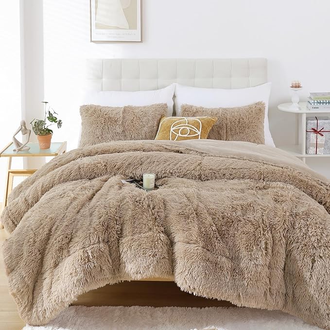 Smoofy Fluffy Full Size Comforter Set, Faux Fur Comforter Set, Luxury Fuzzy Bedding Set, Soft Shaggy Full Bed Set for All Season, 3 Pieces - 1 Comforter & 2 Pillowcases, Khaki