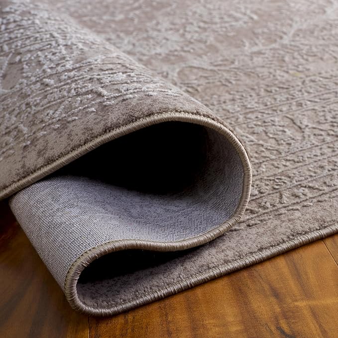 SAFAVIEH Reflection Collection Accent Rug - 2'3" x 3', Beige & Cream, Non-Shedding & Easy Cleaning, Ideal for Entryway, Living Room, Bedroom (RFT668A)