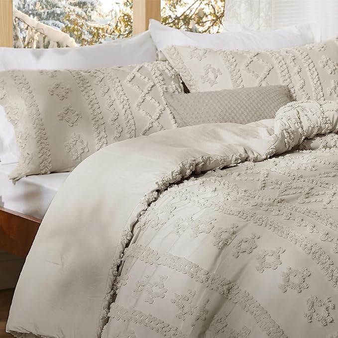 Bedsure Tufted Boho Comforter Set Full Size - Linen Boho Bed Set, GentleSoft™ 3 Pieces Farmhouse Shabby Chic Embroidery Bedding, Gifts for Woman, Soft Jacquard Full Comforter for All Seasons