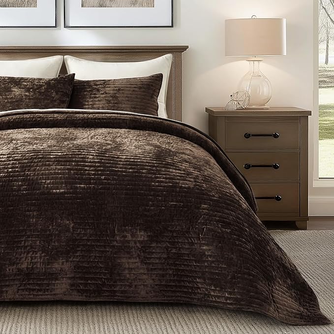 EVERGRACE Velvet Quilt Set Queen Size, Luxurious Soft Striped Channel Bedding Set, Lightweight Velvet Comforter for All Season, Oversized Bedspread Coverlet with 2 Matching Shams, Walnut Brown