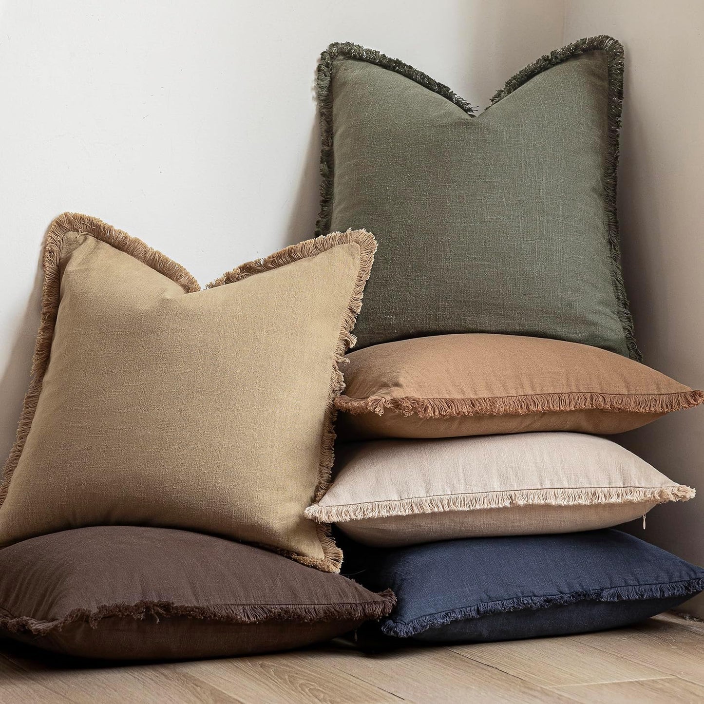 Foindtower Set of 2 Decorative Linen Fringe Throw Pillow Covers Boho Farmhouse Cushion Cover with Tassels Soft Accent Pillowcase for Couch Sofa Bed Living Room Home Decor,20×20 Inch,Reddish Brown