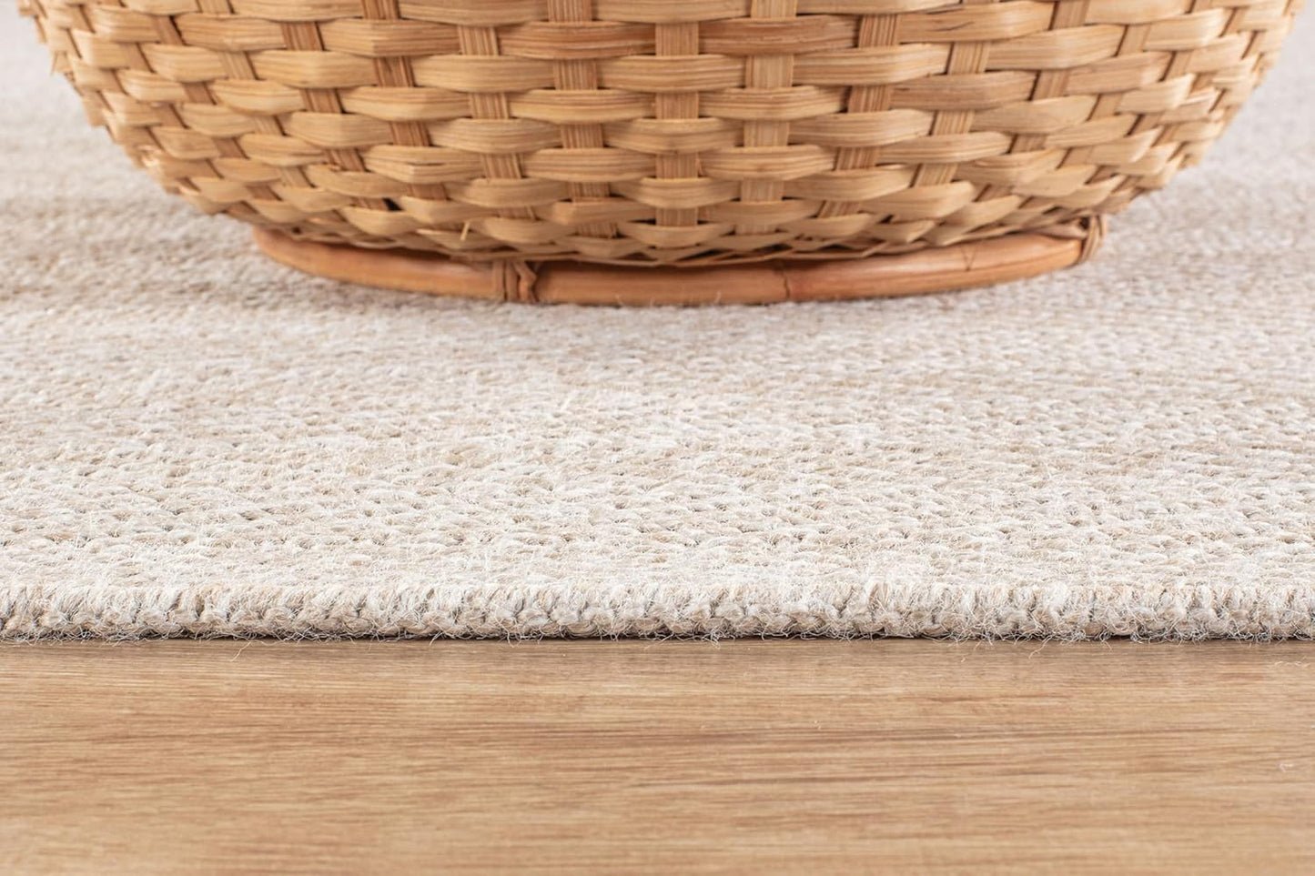 CAMILSON Easy Jute Round Rug 4ft Indoor Outdoor Off-White Color Fiber Area Rugs for Living Room and Patio Rug Herringbone Boho Woven Design Easy-Cleaning Washable Outside Carpet Alfombras (4 Round)