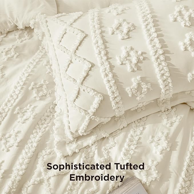 Bedsure Tufted Boho Comforter Set Oversized Queen - Ivory Boho Bed Set, GentleSoft™ 3 Pieces Farmhouse Shabby Chic Embroidery Bedding, Gifts for Woman, Soft Jacquard Comforter for All Seasons