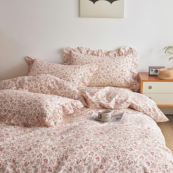 LifeTB Pink Red Flower Comforter Set King Vintage Garden Style Blooming Floral Comforter with 2 Ruffle Pillowcases Aesthetic Floral Bedding Set Soft Fluffy Cottagecore Comforter Set for Girls Women