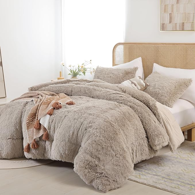Smoofy Fluffy Twin Comforter Set, Faux Fur Comforter Set, Luxury Fuzzy Twin Bedding Set Pink, Soft Shaggy Bed Set for All Season, 2 Pieces - 1 Comforter & 1 Pillowcase, Oatmeal
