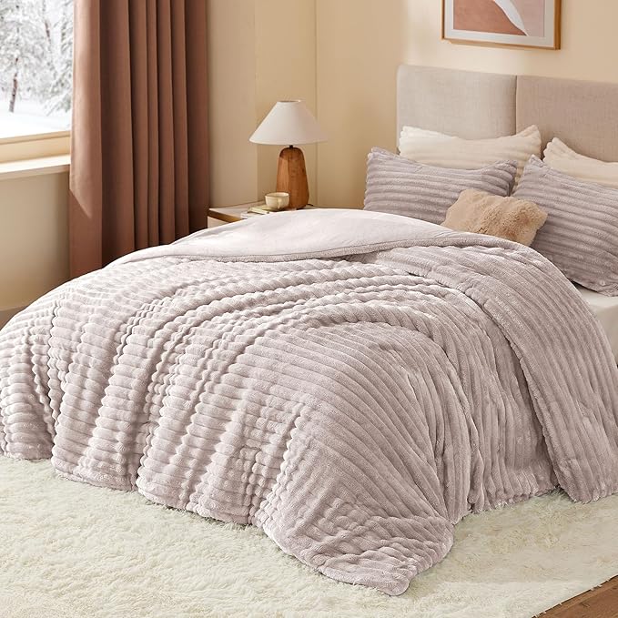 BEDELITE Fleece Queen Comforter Set -Super Soft & Warm Fluffy Lotus Pink Bedding, Luxury Fuzzy Heavy Bed Set for Winter with 2 Pillow Cases
