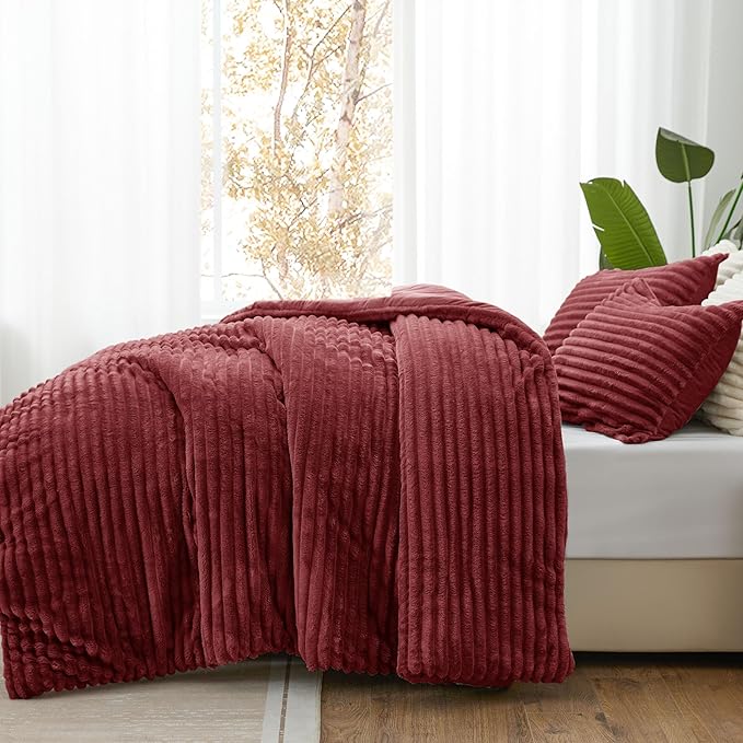 BEDELITE Fleece California King Comforter Set -Super Soft & Warm Fluffy Burgundy Bedding, Luxury Fuzzy Heavy Bed Set for Winter with 2 Pillow Cases