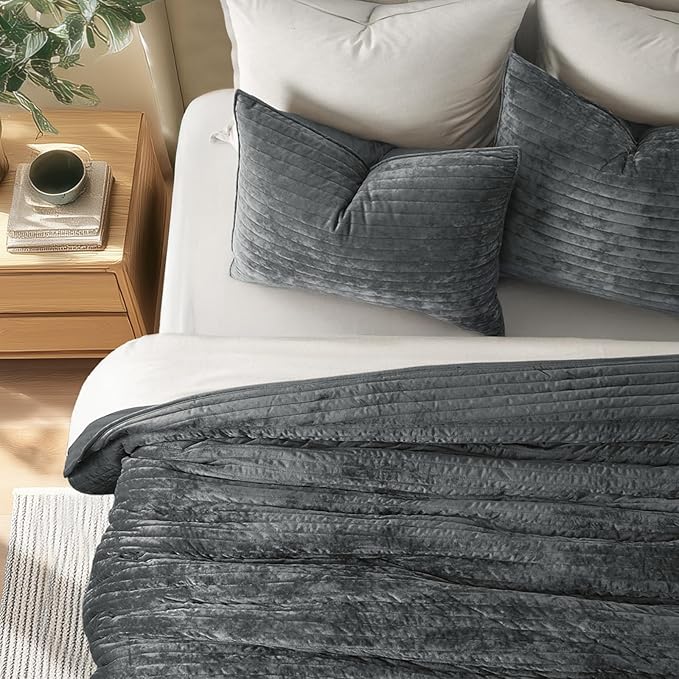 EVERGRACE Velvet Quilt Set King Size, Luxurious Soft Striped Channel Bedding Set, Lightweight Velvet Comforter for All Season, Oversized Bedspread Coverlet with 2 Matching Shams, Charcoal Gray