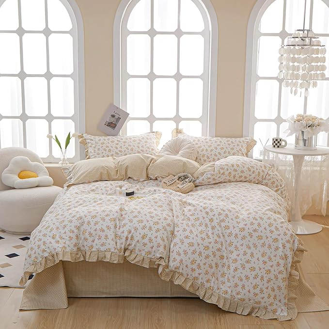 Ruffle Floral Comforter Set Full Size 3 Pieces Chic Coquette Bedding Aesthetic Flower Comforter with 2 Lace Pillowcases Romantic Ruffled Comforter Floral Cottagecore Bedding Fluffy Bed Set Full