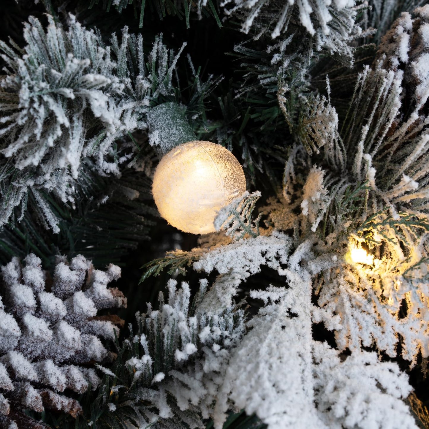 Naomi Home Darla Snowy Christmas Tree 7.5ft/Snow Flocked