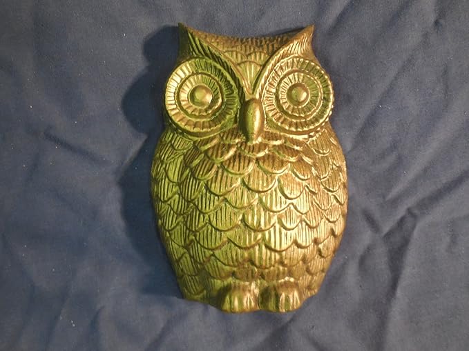 4.5 inch Tall Garden Owl Plastic Craft Mold use with Concrete or Cement to Make 7230