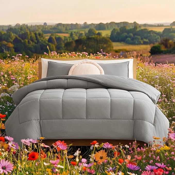 UGG Leonora Comforter Set with 2 Pillow Shams Lightweight Down Alternative Blanket Reversible Cozy Warm All Season Washable and Hypoallergenic Bedding Set, Full/Queen, Light Grey