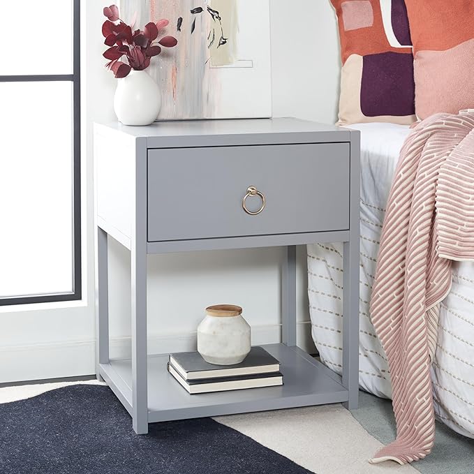 SAFAVIEH Home Collection – Yudi Grey Nightstand with Drawer & Shelf, Contemporary Accent Storage Table, Fully Assembled (NST9201D)