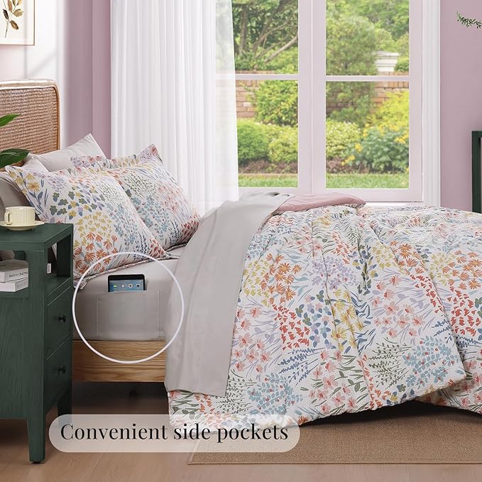 CASAAGUSTO Queen Comforter Set, 7 PCS Pinkish Floral Comforter Set with Flowers Leaves Pattern, Soft Seersucker Design All Season Queen Size Bedding Set(80"X90")