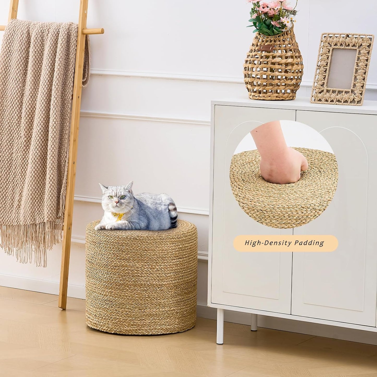 Handwoven Ottoman Pouf, Natural Seagrass Footstool, Round Braided Outdoor Seat with Sturdy Frame, Boho Accent Stool for Patio, Balcony, or Garden (Seagrass)