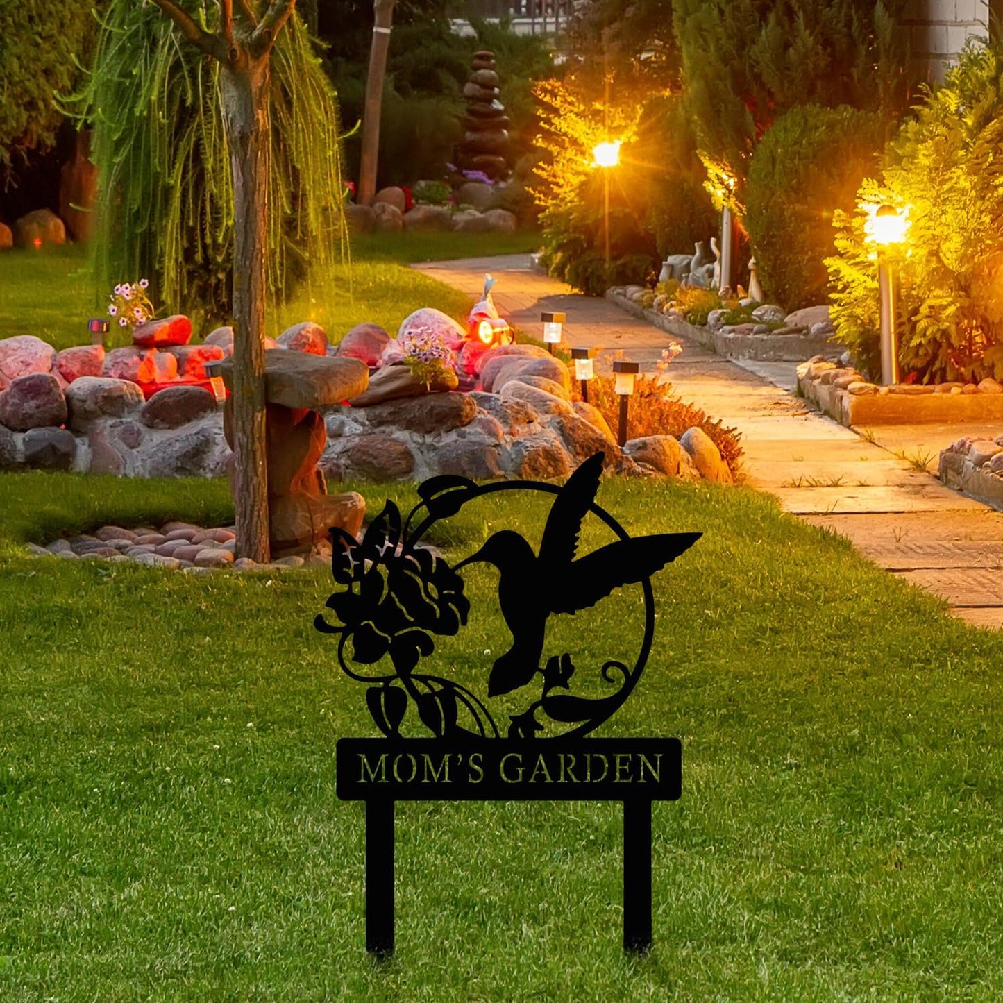 Personalized Metal Sign with Stake, Custom Hummingbird Garden Sign for Outdoor, Patio, Farmhouse Decoration, Lawn Yard Art, Bird Flower Garden Decor