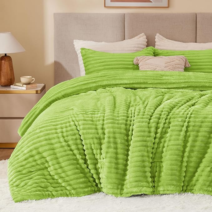 BEDELITE Fleece Queen Comforter Set -Super Soft & Warm Fluffy Dark Citron Bedding, Luxury Fuzzy Heavy Bed Set for Winter with 2 Pillow Cases