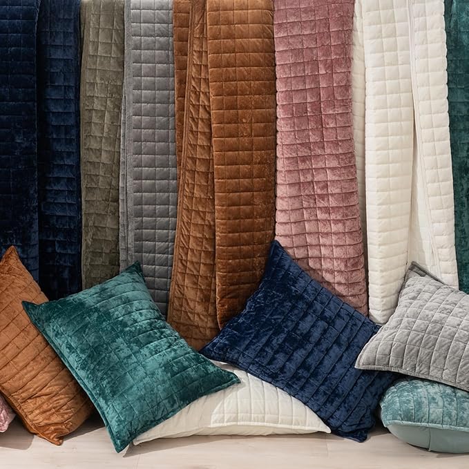 RECYCO Luxury Velvet Quilt Set Full Queen Size, Lightweight Velvet Comforter Set, Oversized Bedspread Coverlet Quilted Bedding Set, with 2 Matching Pillow Shams, for All Season, Cream White