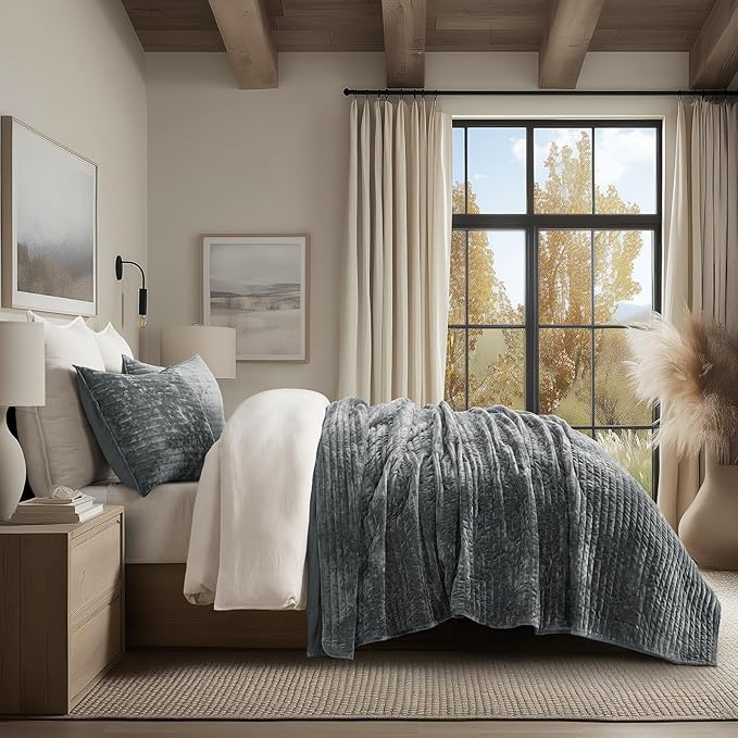EVERGRACE Velvet Quilt Set Queen Size, Luxurious Soft Striped Channel Bedding Set, Lightweight Velvet Comforter for All Season, Oversized Bedspread Coverlet with 2 Matching Shams, Charcoal Gray