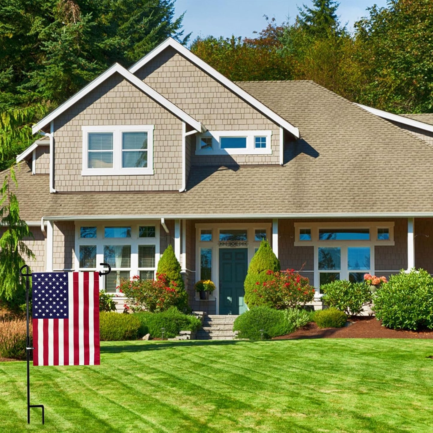 TOPFLAGS Garden Flag Stand with American Flag Garden Flag Metal Yard Flag Holder Pole Stake Small Flag Stands for Garden Flags 12 x 18 with Clips and Stopper