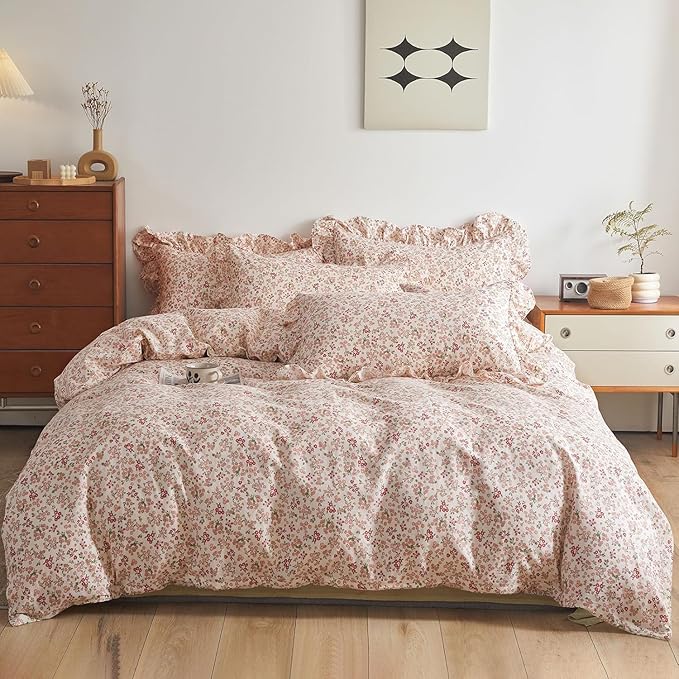LifeTB Pink Red Flower Comforter Set King Vintage Garden Style Blooming Floral Comforter with 2 Ruffle Pillowcases Aesthetic Floral Bedding Set Soft Fluffy Cottagecore Comforter Set for Girls Women