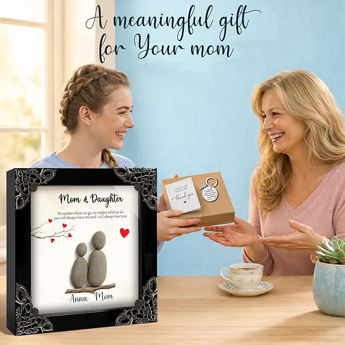 vinacreations Personalized Mom Dad Birthday Gift from Daughter or Son, Custom Pebble Art Frame, Engraved Mom Keychain, Parent Ever Keepsake for Mother’s Day or Valentine’s Day