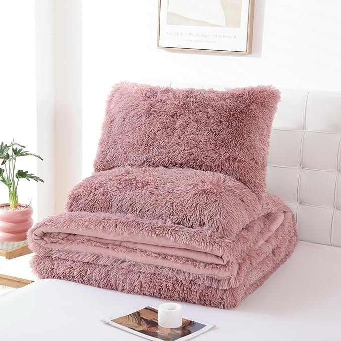 Smoofy Fluffy Queen Comforter Set, Faux Fur Comforter Set Queen Size, Luxury Fuzzy Bedding Set, Soft Shaggy Bed Set for All Season, 3 Pieces - 1 Comforter & 2 Pillowcases, Violet Pink