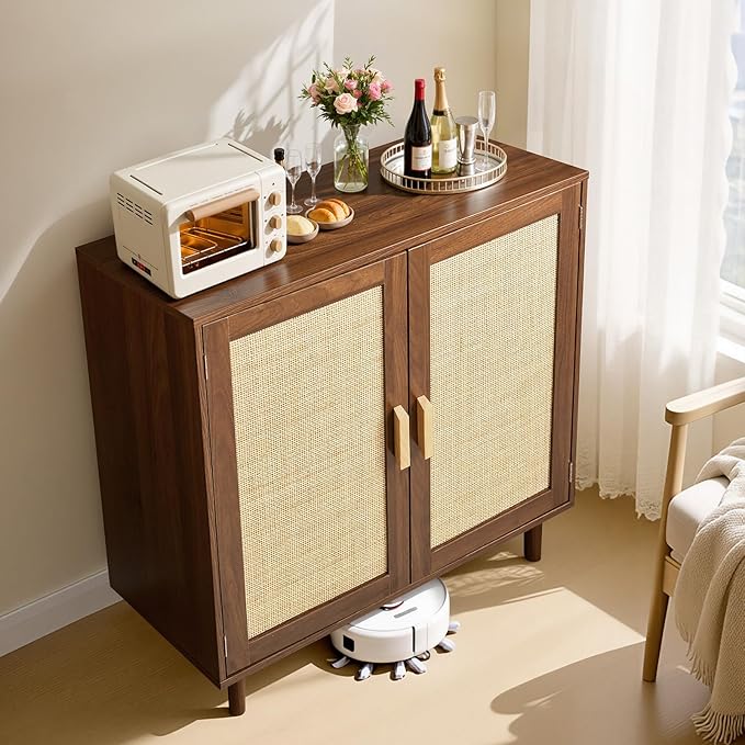 VEVOR Rattan Cabinet, Rattan Storage Cabinet with 2 Magnetic Doors and Adjustable Shelves, Accent Sideboard Buffet with Wooden Legs & Power Cord Hole for Hallway, Entryway, Living Room, Kitchen, Brown