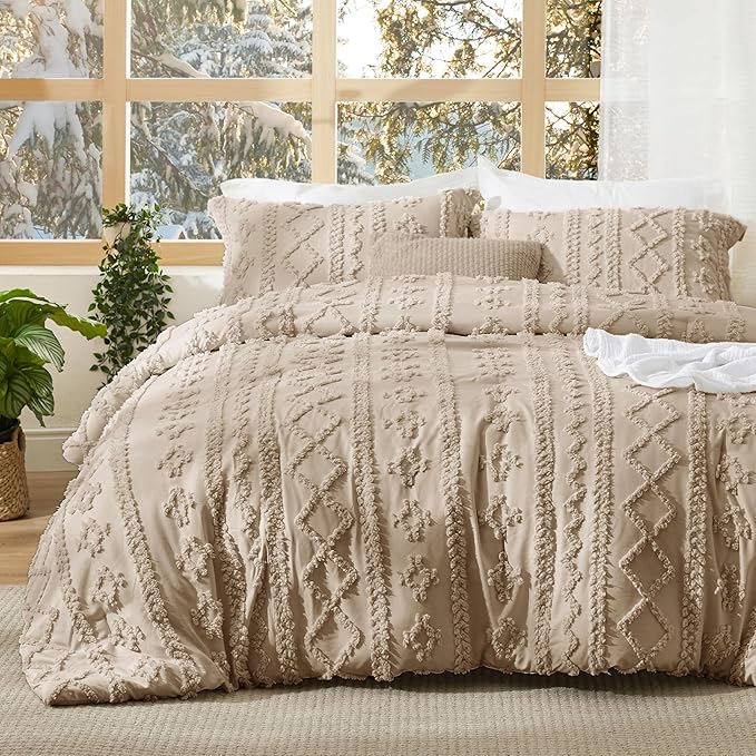 Bedsure Tufted Boho Comforter Set Queen Size - Khaki Boho Bed Set, GentleSoft™ 3 Pieces Farmhouse Shabby Chic Embroidery Bedding, Gifts for Woman, Soft Jacquard Queen Comforter for All Seasons
