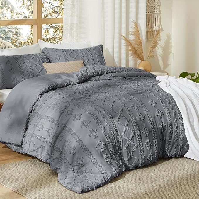Bedsure Tufted Boho Comforter Set California King Size - Grey Boho Bed Set, GentleSoft™ 3 Pieces Farmhouse Shabby Chic Embroidery Bedding, Gifts for Woman, Soft Jacquard Comforter for All Seasons
