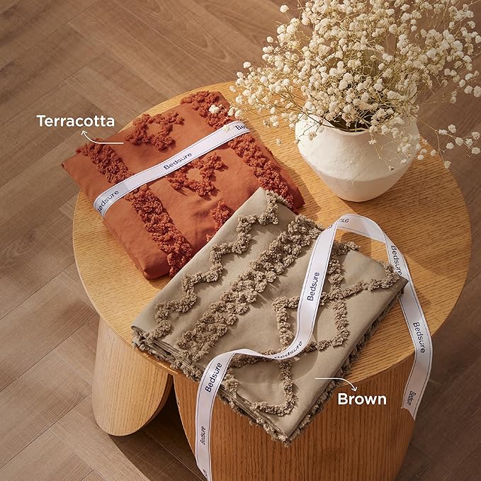 Bedsure Tufted Boho Comforter Set King Size - Light Brown Boho Bed Set, GentleSoft™ 3 Pieces Farmhouse Shabby Chic Embroidery Bedding, Gifts for Woman, Jacquard King Comforter for All Seasons