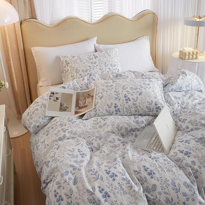 Blue Floral Comforter Set Twin XL Vintage Floral Botanical Bedding Comforter Set Cottagecore Cute Flowers Comforter with 2 Pillowcases Fluffy Soft Aesthetic Botanical Bedding Set for All Seasons