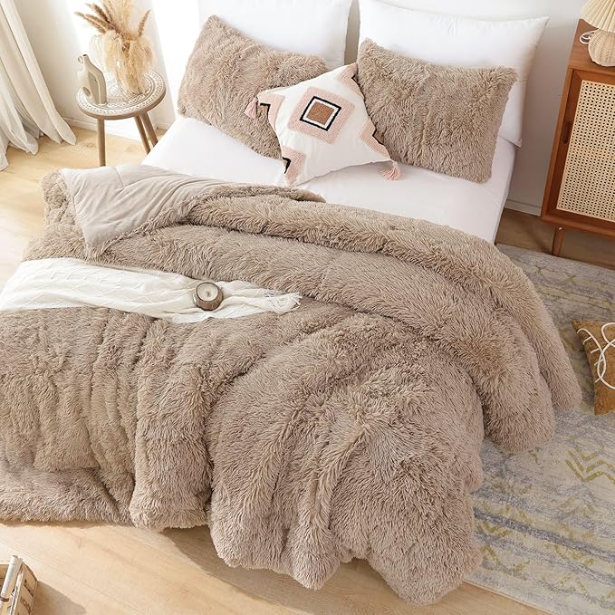 Smoofy Fluffy Twin Comforter Set, Faux Fur Comforter Set, Luxury Fuzzy Twin Bedding Set, Soft Shaggy Bed Set for All Season, 2 Pieces - 1 Comforter & 1 Pillowcase, Khaki