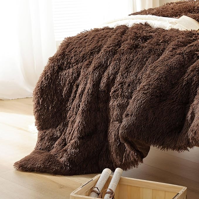 Smoofy Fluffy King Size Comforter Set, Faux Fur Comforter Set, Luxury Fuzzy King Bedding Set, Soft Shaggy Bed Set for All Season, 3 Pieces - 1 Comforter & 2 Pillowcases, Coffee