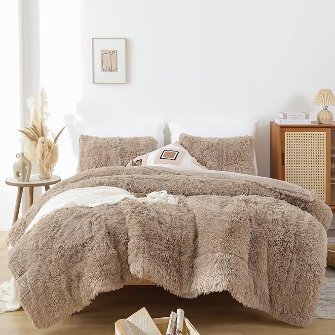 Smoofy Fluffy Twin Comforter Set, Faux Fur Comforter Set, Luxury Fuzzy Twin Bedding Set, Soft Shaggy Bed Set for All Season, 2 Pieces - 1 Comforter & 1 Pillowcase, Khaki