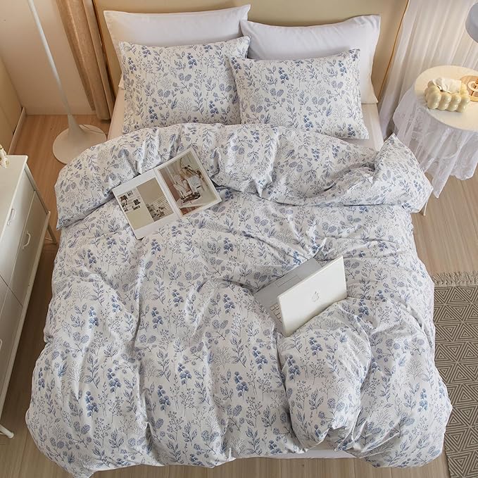 Blue Floral Comforter Set Twin XL Vintage Floral Botanical Bedding Comforter Set Cottagecore Cute Flowers Comforter with 2 Pillowcases Fluffy Soft Aesthetic Botanical Bedding Set for All Seasons