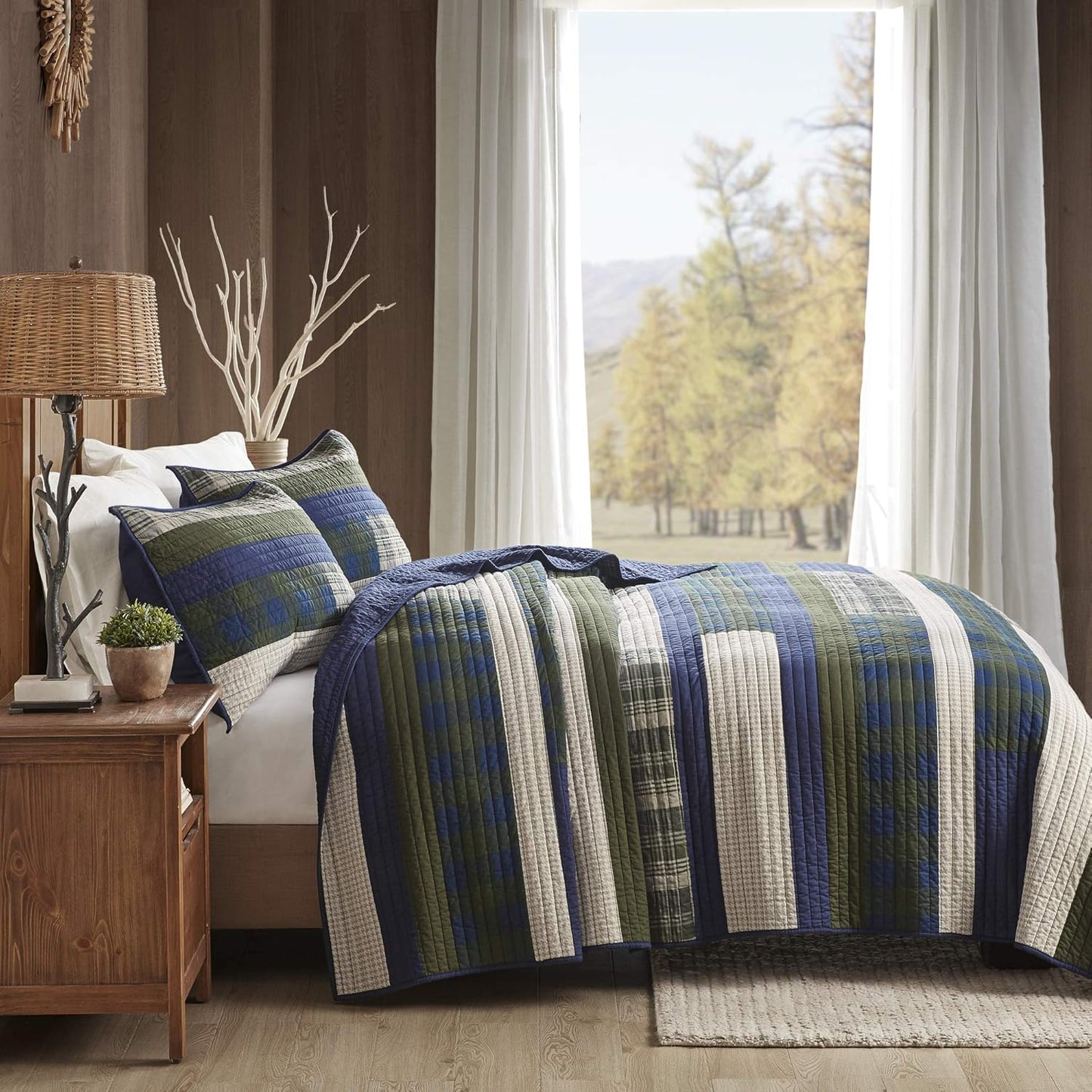 Woolrich Spruce Hill Reversible Quilt Set - Cottage Styling Reversed to Solid Color, All Season Lightweight Coverlet, Cozy Bedding Layer, Matching Shams, Oversized Full/Queen, Stripes Green 3 Piece