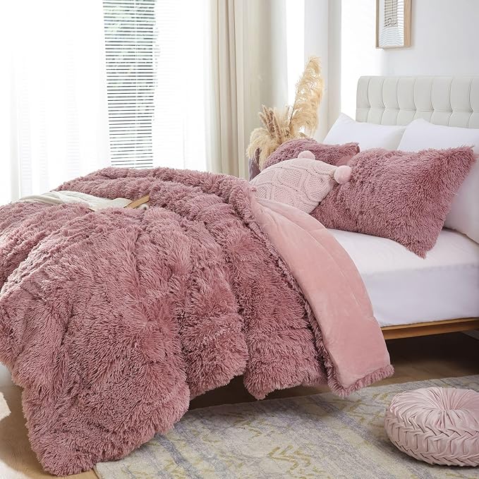 Smoofy Fluffy Full Size Comforter Set, Faux Fur Comforter Set, Luxury Fuzzy Bedding Set, Soft Shaggy Full Bed Set for All Season, 3 Pieces - 1 Comforter & 2 Pillowcases, Violet Pink