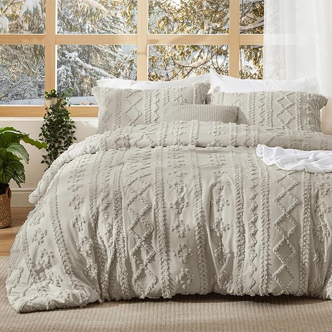 Bedsure Tufted Boho Comforter Set Full Size - Linen Boho Bed Set, GentleSoft™ 3 Pieces Farmhouse Shabby Chic Embroidery Bedding, Gifts for Woman, Soft Jacquard Full Comforter for All Seasons