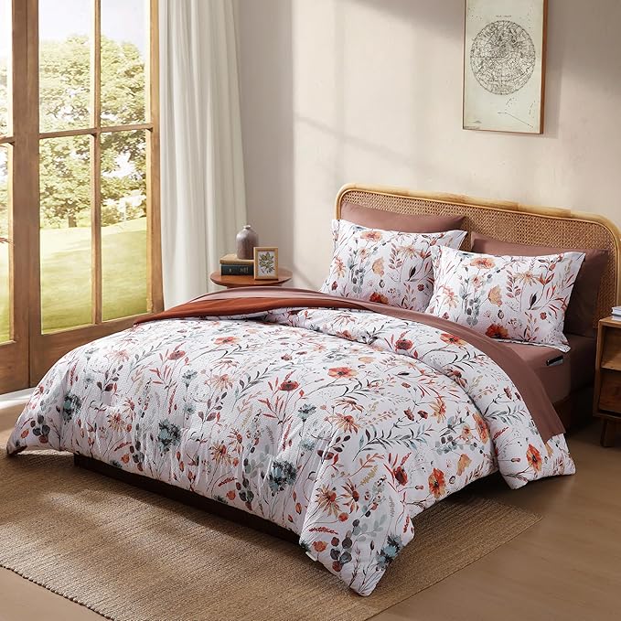 CASAAGUSTO King Comforter Set, 7 PCS White Floral Comforter Set with Terracotta Flowers Leaves Pattern, Soft Seersucker Design All Season King Bedding Set(102"X90")