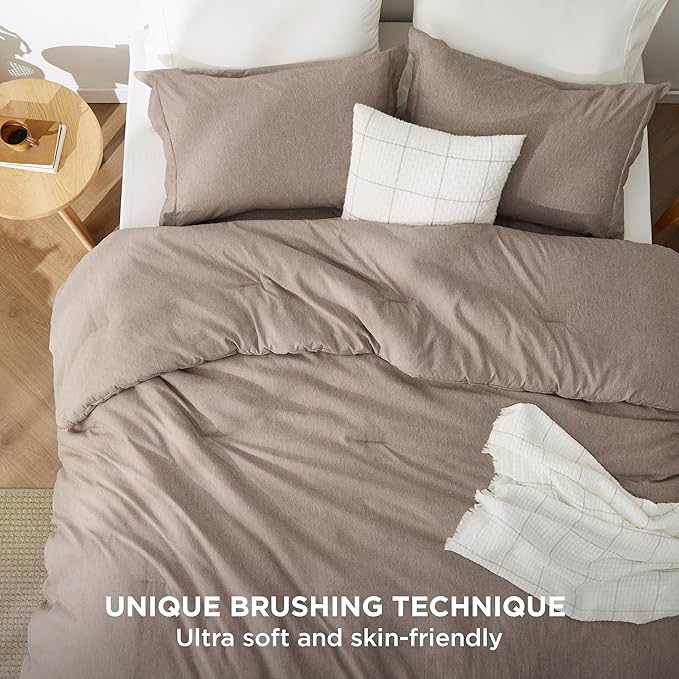 Bedsure Oversized Queen Comforter Set - Khaki Soft Bedding for All Seasons, Cationic Dyed Bed Set, 3 Pieces, 1 Oversized Queen Size Comforter (98"x98") and 2 Pillow Shams (20"x36"+2")