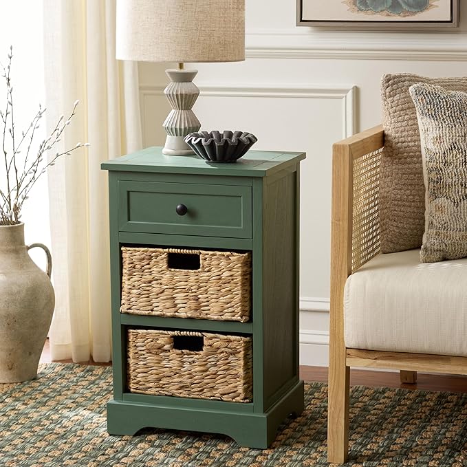 SAFAVIEH Home Collection – Carrie Dusty Green 3-Drawer Storage Side Table, Mixed-Material Cottage Design, Fully Assembled (AMH5700L)