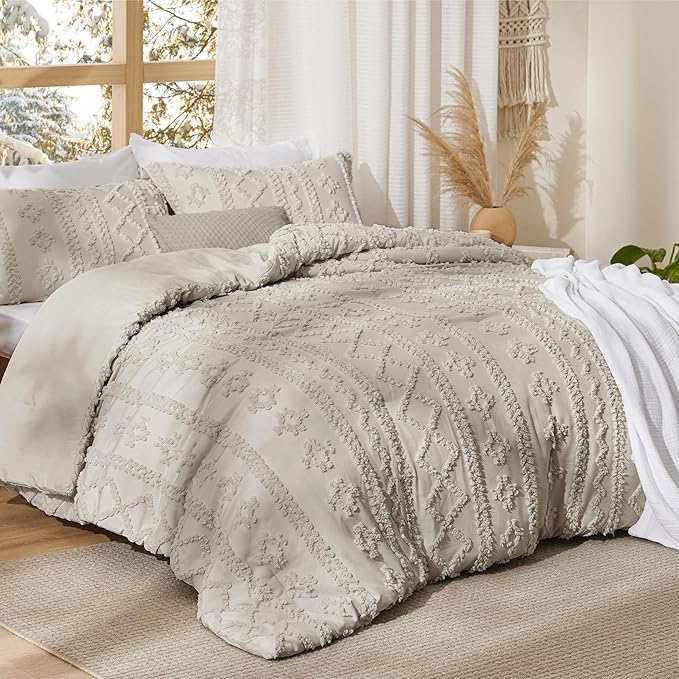 Bedsure Tufted Boho Comforter Set Full Size - Linen Boho Bed Set, GentleSoft™ 3 Pieces Farmhouse Shabby Chic Embroidery Bedding, Gifts for Woman, Soft Jacquard Full Comforter for All Seasons