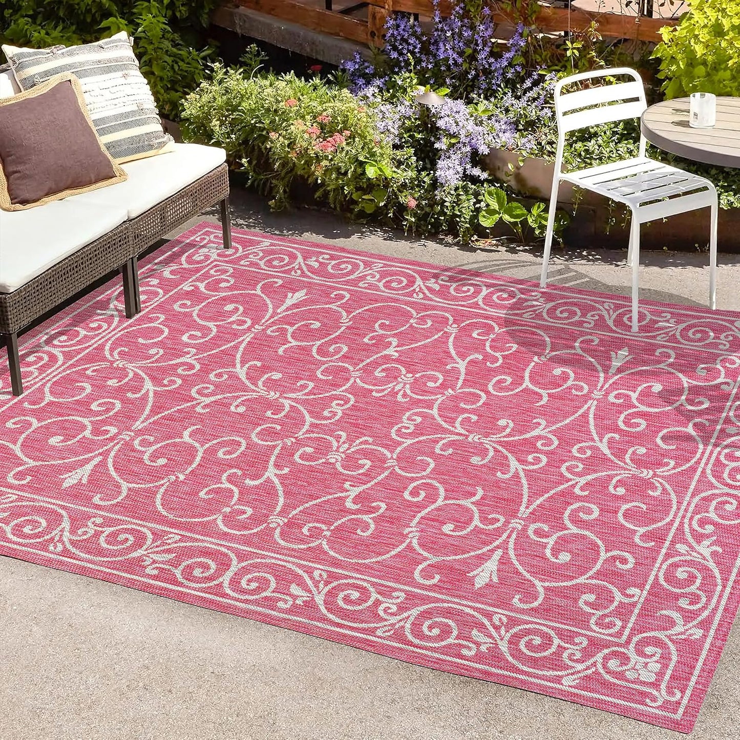 JONATHAN Y Vintage Filigree Indoor Outdoor Area Rug 5X8 Fuchsia/Light Gray, Charleston Textured Weave for Backyard, Patio, Porch, Easy-Cleaning, High Traffic, Pet-Friendly, Non-Shedding (SMB106J-5)